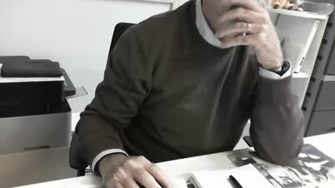 Snapshot of proplan chatting on October 2025 03:20:01 PM mature hairy guy online show from October 2025 03:20:01 PM