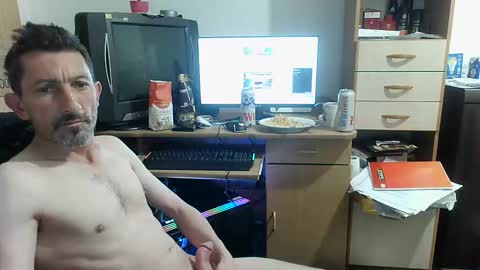 Mariusz online show from April 2026 12:25:02 AM