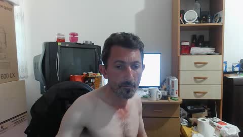 Mariusz online show from May 2026 11:58:02 AM