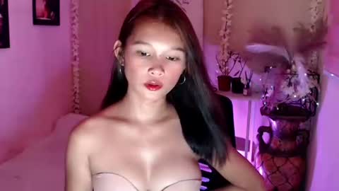 Angela online show from October 2025 04:00:02 AM