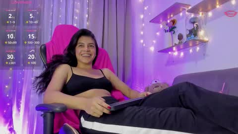    INDEPENDENT MODEL online show from February 2026 06:35:01 AM