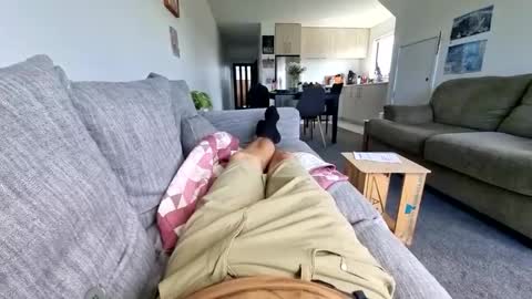 Public online show from December 2024 02:28:02 AM