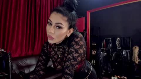 MissPuffyLove online show from April 2026 10:07:02 PM