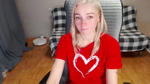 Polly online show from February 2026 02:35:01 PM