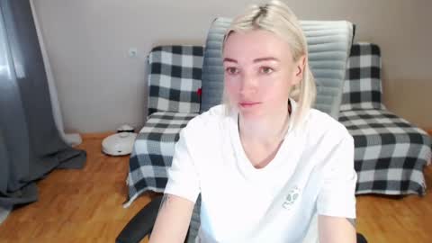 Snapshot of puma_ma chatting on May 2026 05:46:02 AM Polly online show from May 2026 05:46:02 AM