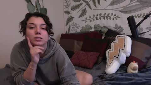 Snapshot of punkpuppy chatting on January 2025 07:13:02 PM emmy online show from January 2025 07:13:02 PM