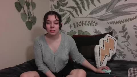 Snapshot of punkpuppy chatting on February 2025 01:57:01 AM emmy online show from February 2025 01:57:01 AM