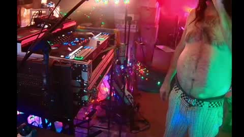 punkrunr083 online show from June 2026 07:43:01 AM