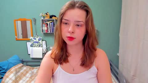 Polly online show from March 2025 06:32:01 PM