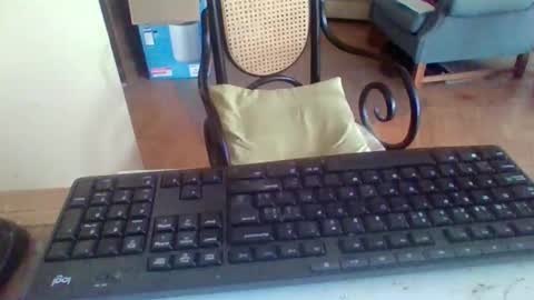 pup_y online show from September 2025 09:20:01 AM