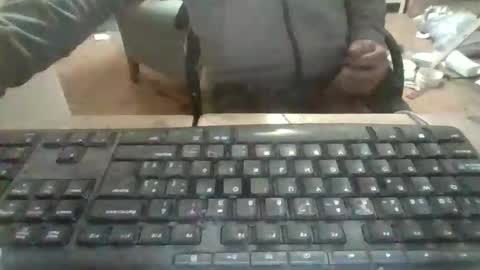 pup_y online show from December 2025 06:50:01 PM