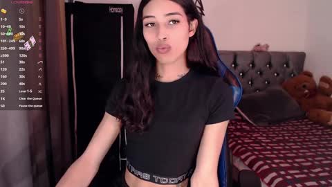 Snapshot of pupi_wolf chatting on September 2025 05:38:02 PM Cris online show from September 2025 05:38:02 PM