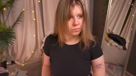 constant schedule Wednesday  Friday  Saturday  Sunday  The Rosemarie online show from February 2026 05:55:01 AM