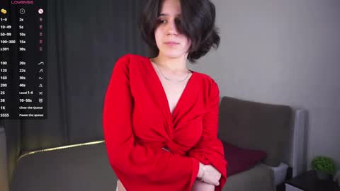 Snapshot of pure_project chatting on April 2026 06:52:01 PM Ariana online show from April 2026 06:52:01 PM