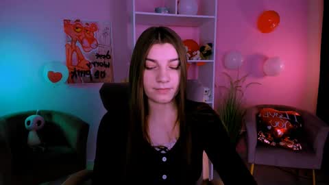 Snapshot of pure_radiance chatting on February 2025 09:32:02 AM Ask me3 online show from February 2025 09:32:02 AM