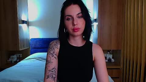 Julia online show from July 2026 03:47:01 PM