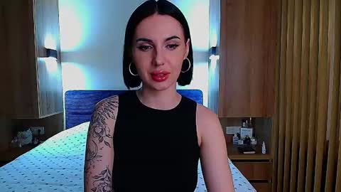 Julia online show from July 2026 04:20:02 PM