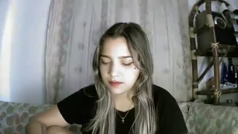 Lizzy online show from April 2026 06:09:02 AM