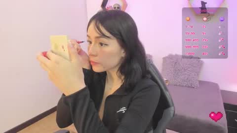 Snapshot of purple_slut_ chatting on October 2025 04:01:02 AM Anna online show from October 2025 04:01:02 AM