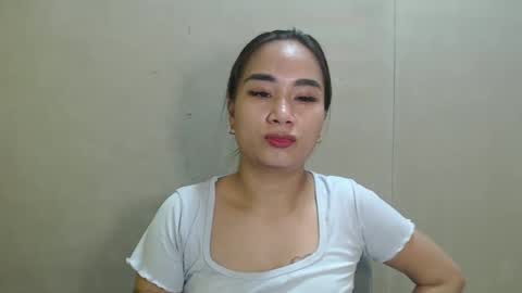 Snapshot of pussycathxxx chatting on March 2025 08:11:01 AM cathy online show from March 2025 08:11:01 AM