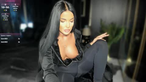 Andreea online show from September 2025 07:59:01 PM