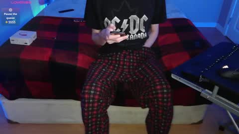 Snapshot of pussylover2182 chatting on December 2024 06:23:02 AM pussylover2182 online show from December 2024 06:23:02 AM