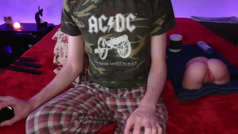 Snapshot of pussylover2182 chatting on March 2025 06:12:02 AM pussylover2182 online show from March 2025 06:12:02 AM