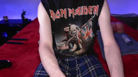 Snapshot of pussylover2182 chatting on March 2025 06:06:02 AM pussylover2182 online show from March 2025 06:06:02 AM