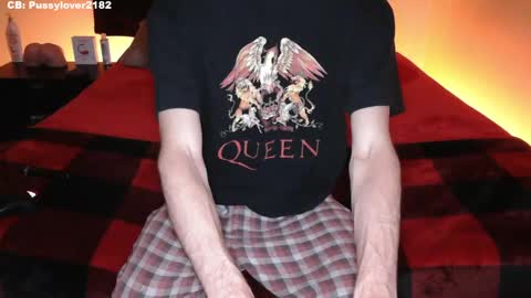 Snapshot of pussylover2182 chatting on October 2025 03:04:01 AM pussylover2182 online show from October 2025 03:04:01 AM