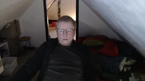 pussylovercb online show from April 2026 07:47:01 AM