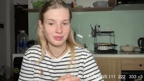 Snapshot of pussymoneywet chatting on July 2026 09:03:02 AM Lina online show from July 2026 09:03:02 AM