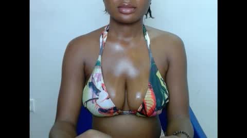 Snapshot of pussyxwetx chatting on October 2025 07:32:01 PM pussyxwetx online show from October 2025 07:32:01 PM