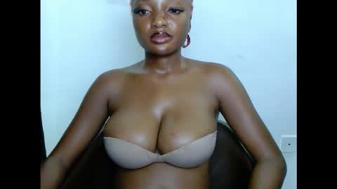 Snapshot of pussyxwetx chatting on November 2025 12:00:01 AM pussyxwetx online show from November 2025 12:00:01 AM