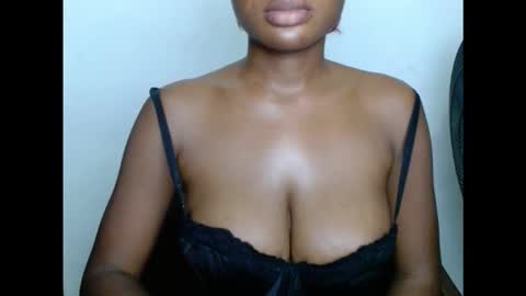 Snapshot of pussyxwetx chatting on November 2025 04:39:01 PM pussyxwetx online show from November 2025 04:39:01 PM