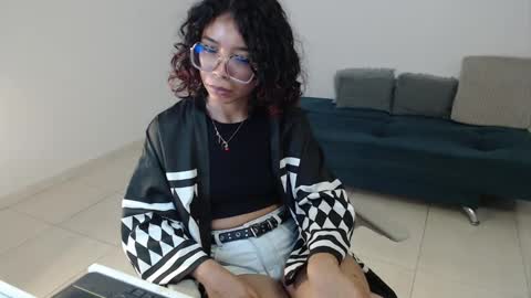 Snapshot of putakusan chatting on March 2025 05:55:02 AM Izumi online show from March 2025 05:55:02 AM