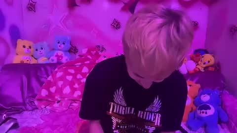 pvnkpixie online show from September 2025 03:14:01 PM