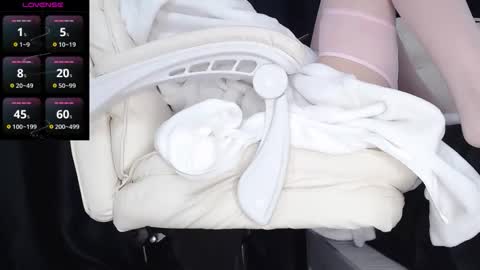 Snapshot of qianqian_ chatting on October 2025 09:44:01 AM qianqian_ online show from October 2025 09:44:01 AM