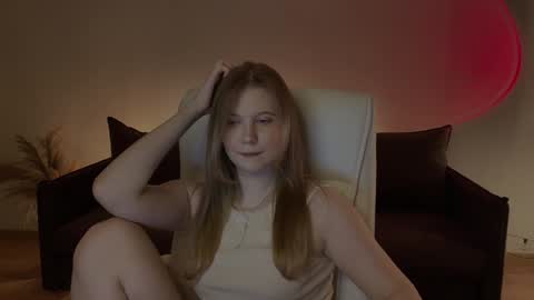 Snapshot of qt_nymph chatting on February 2025 09:45:02 PM Ariel online show from February 2025 09:45:02 PM