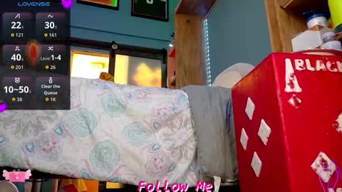 Queen And King online show from November 2025 06:12:01 PM