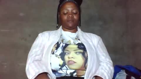 Snapshot of queen2302 chatting on June 2026 08:53:01 PM queen2302 online show from June 2026 08:53:01 PM
