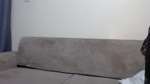 Snapshot of queen_12344 chatting on February 2026 01:13:02 AM emmie online show from February 2026 01:13:02 AM