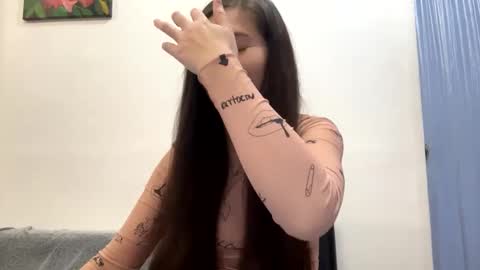 Snapshot of queen_chatur chatting on January 2025 03:37:02 PM Viktoria online show from January 2025 03:37:02 PM