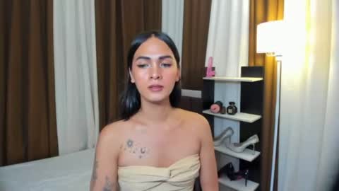 Snapshot of queen_dyosa chatting on November 2025 04:23:02 AM Queen Dyosa online show from November 2025 04:23:02 AM