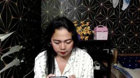 queen_ennah online show from January 2025 05:54:02 PM