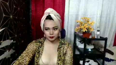 queen_ennah online show from January 2025 06:43:02 AM