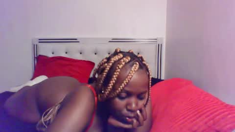 QUEEN online show from April 2026 05:51:02 AM