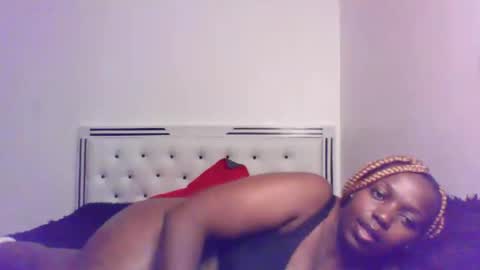 QUEEN online show from April 2026 11:36:01 AM