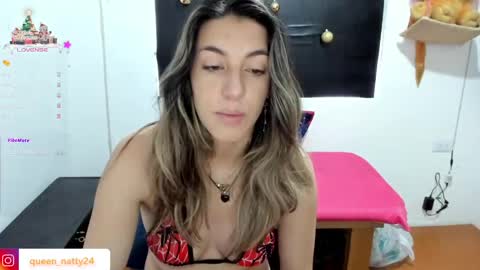 queen_natttyy online show from December 2024 04:54:01 PM