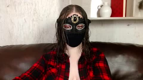 Nora online show from May 2026 10:17:02 PM