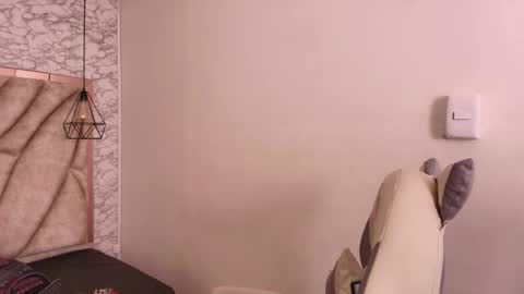   online show from December 2025 11:08:01 AM